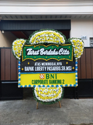 Papan Bunga Duka di Menggoro