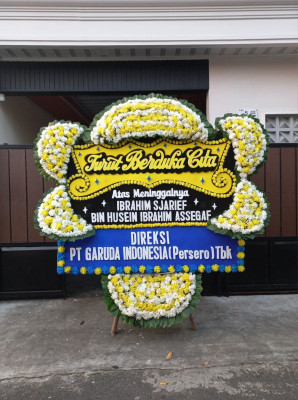 Papan Bunga Duka di Menggoro