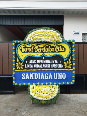Papan Bunga Duka di Menggoro